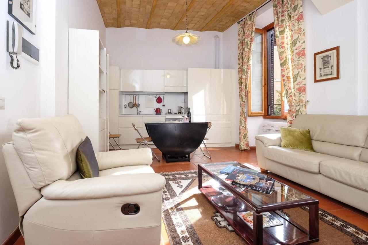 Trastevere Charming Retreat On Cobblestone Street Apartment *