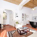 Trastevere Charming Retreat On Cobblestone Street