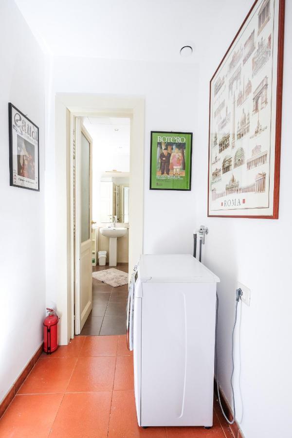 Trastevere Charming Retreat On Cobblestone Street Apartment Rom