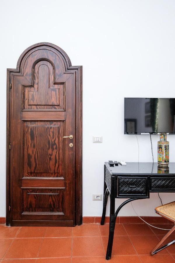 Trastevere Charming Retreat On Cobblestone Street Apartment *